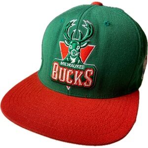 Milwaukee Bucks baseball ball cap snap back